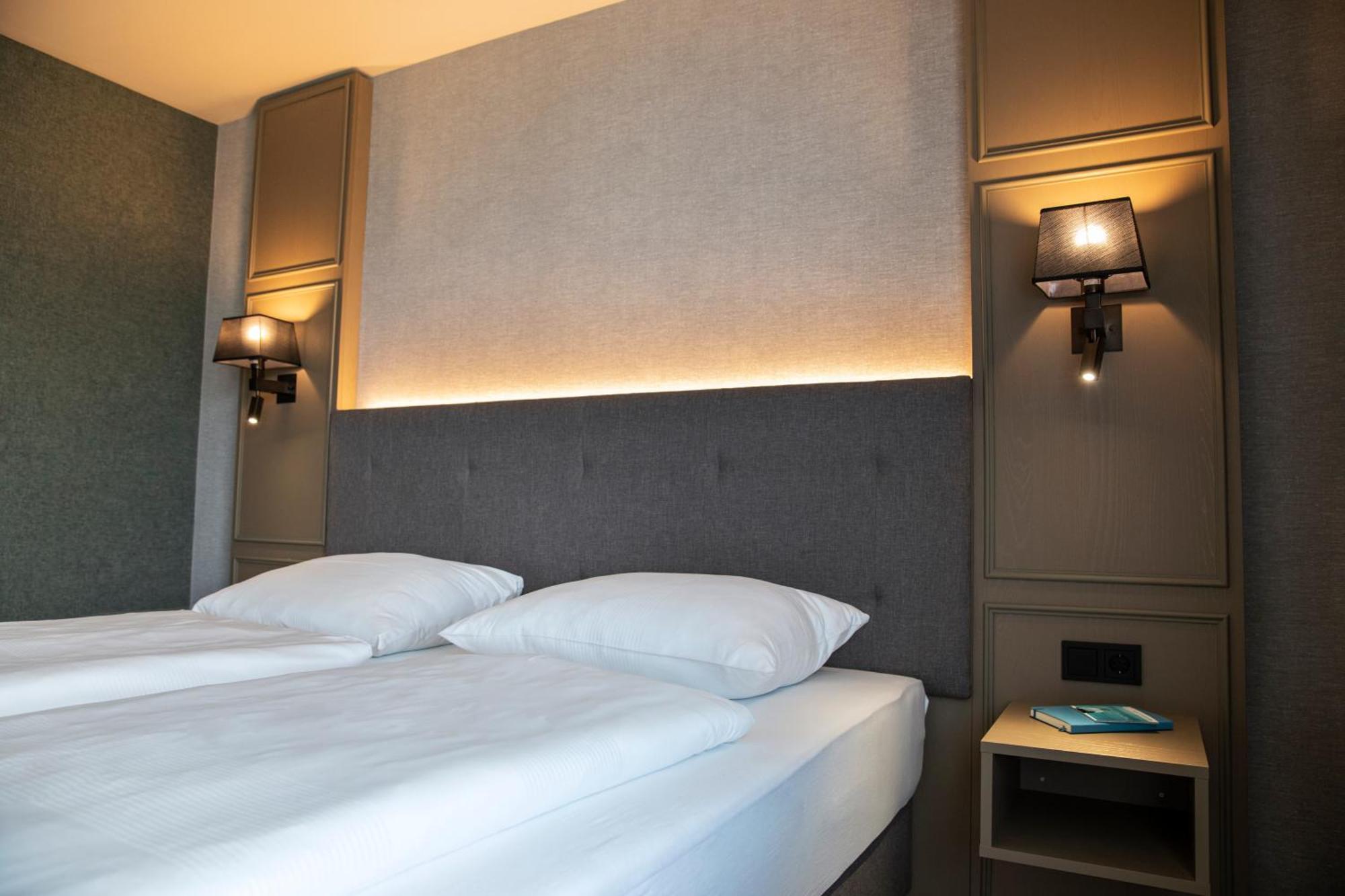 Roomingtons Karoli 瓦尔德基兴 外观 照片