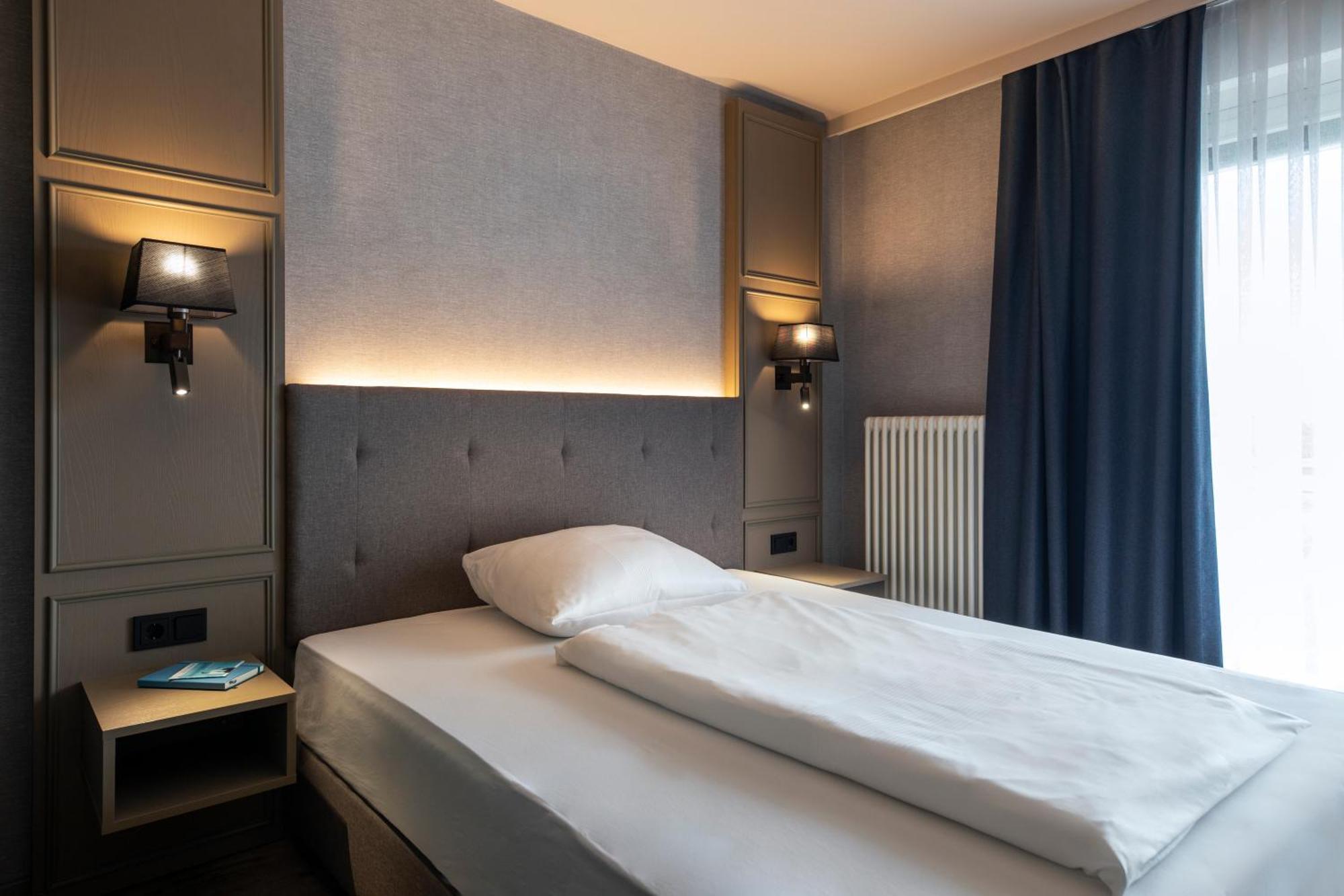 Roomingtons Karoli 瓦尔德基兴 外观 照片