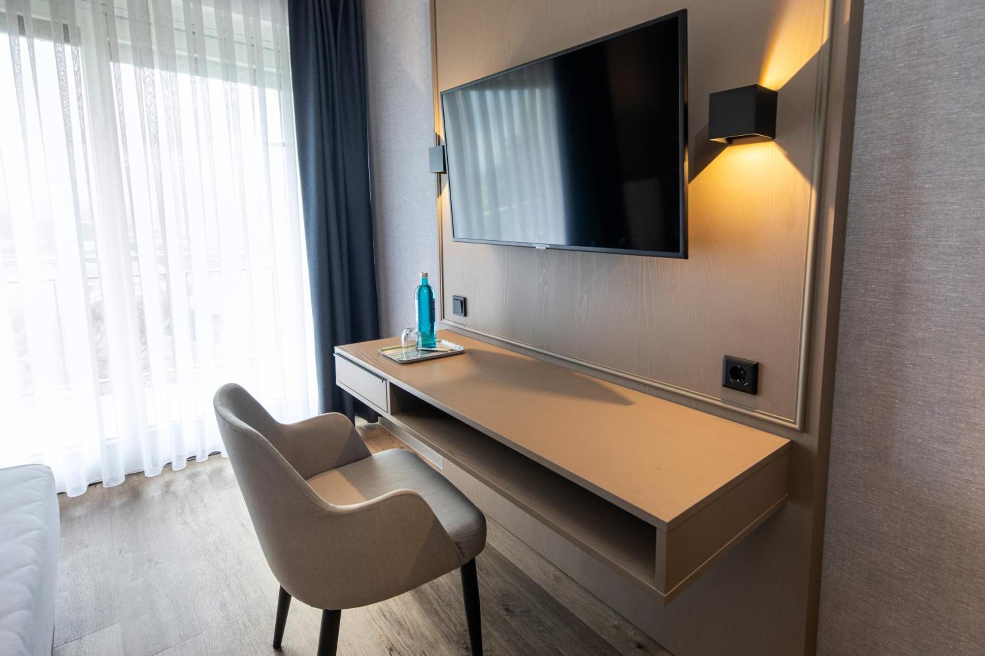 Roomingtons Karoli 瓦尔德基兴 外观 照片
