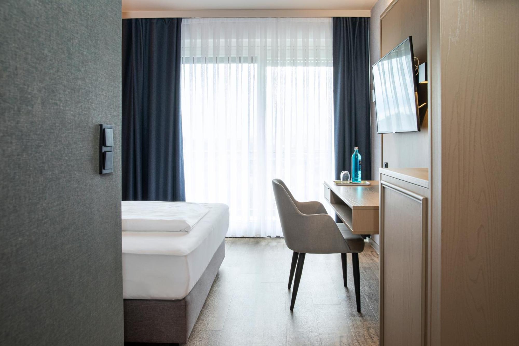 Roomingtons Karoli 瓦尔德基兴 外观 照片